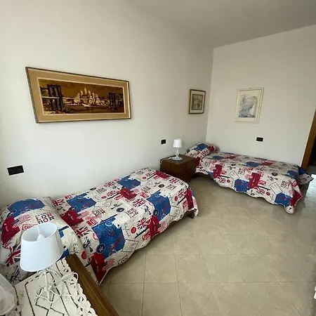 Apartment Casa Nora Giardino E Box Auto *