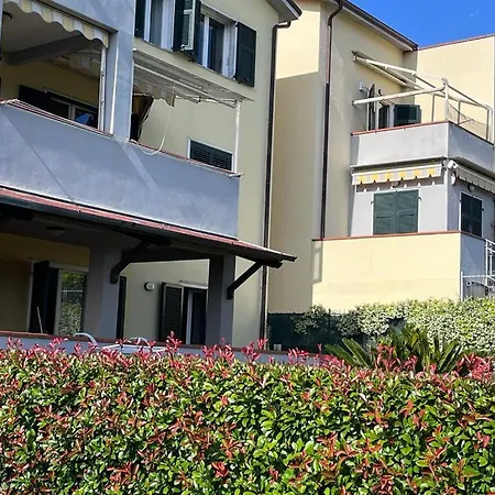 Casa Nora Giardino E Box Auto Λα Σπέτσια