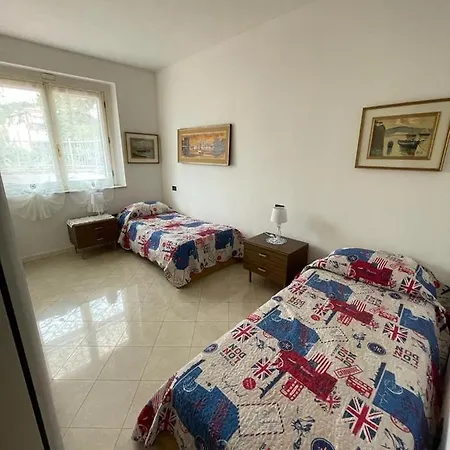 Διαμέρισμα Casa Nora Giardino E Box Auto