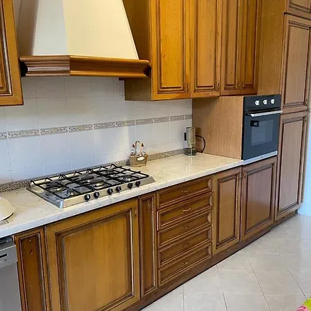 Casa Nora Giardino E Box Auto Διαμέρισμα *