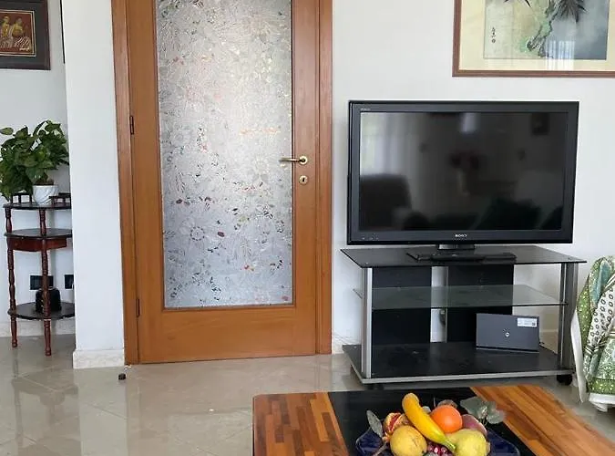 Casa Nora Giardino E Box Auto Апартаменты Специя