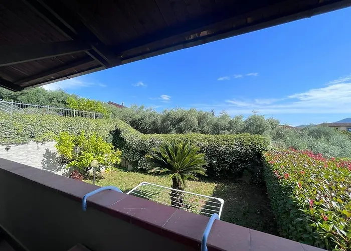 Casa Nora Giardino E Box Auto *