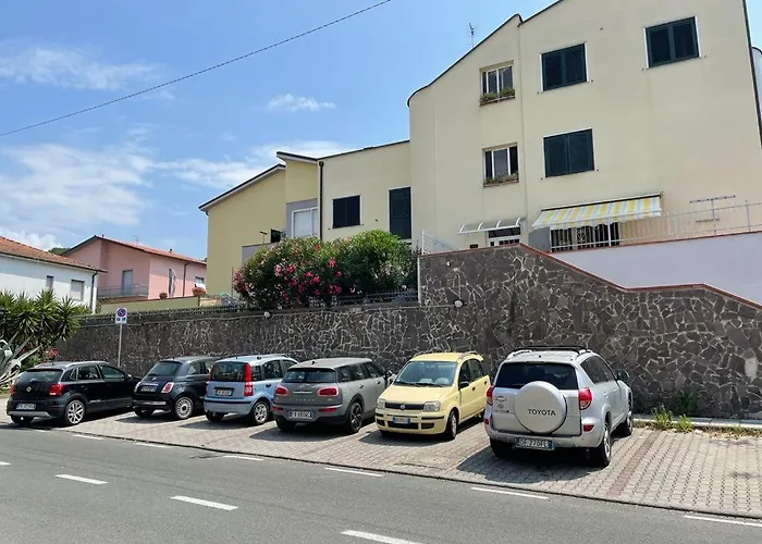 Casa Nora Giardino E Box Auto Апартаменты